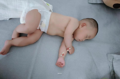 东平五个月宝宝呕吐